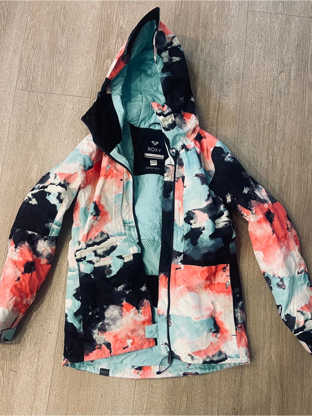 Roxy Womens’ Hooded Ski Coat  (XS)